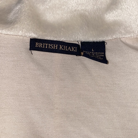 British Khaki Vest Thick and Super Soft Cream Color - Picture 4 of 7